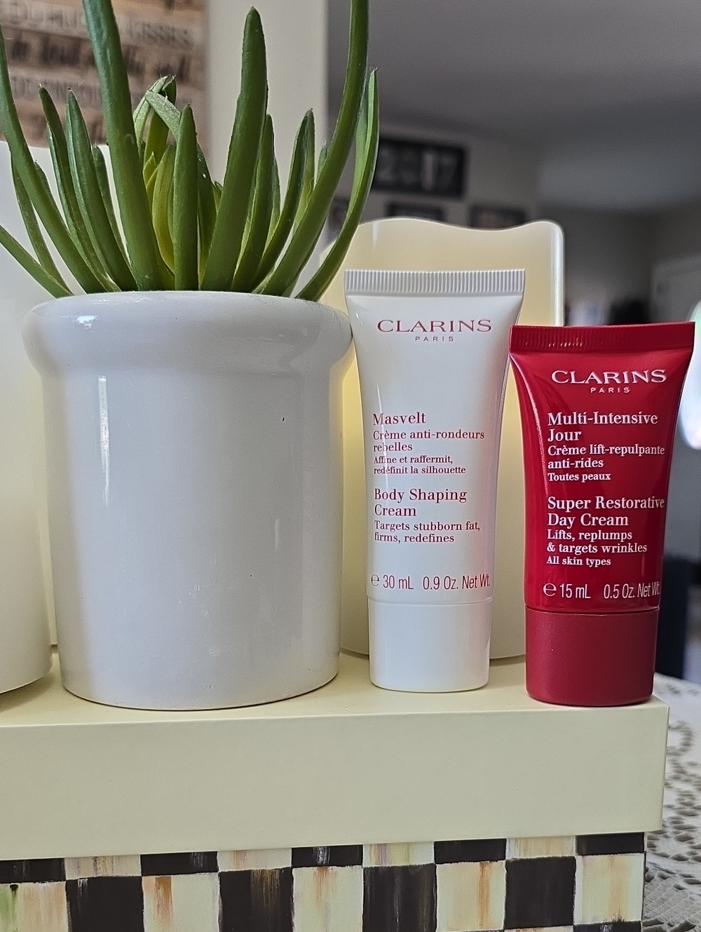 Clarins Mini Body Shaping Cream & Super Restorative Day Cream Duo